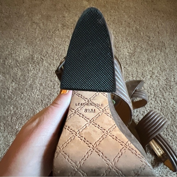 L.A.M.B. ‘Mabelle’ platform Heels size 8.5 EUC - Picture 6 of 6